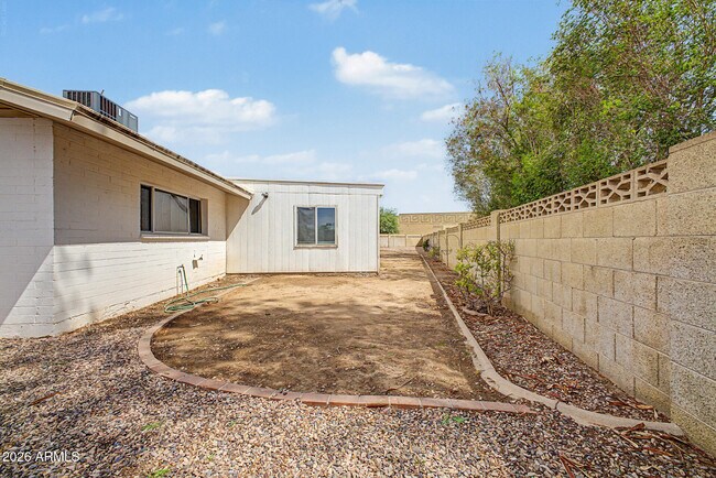 Building Photo - 4401 S Rita Ln