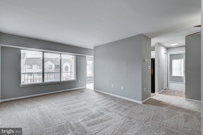 Building Photo - 9569 Coggs Bill Dr