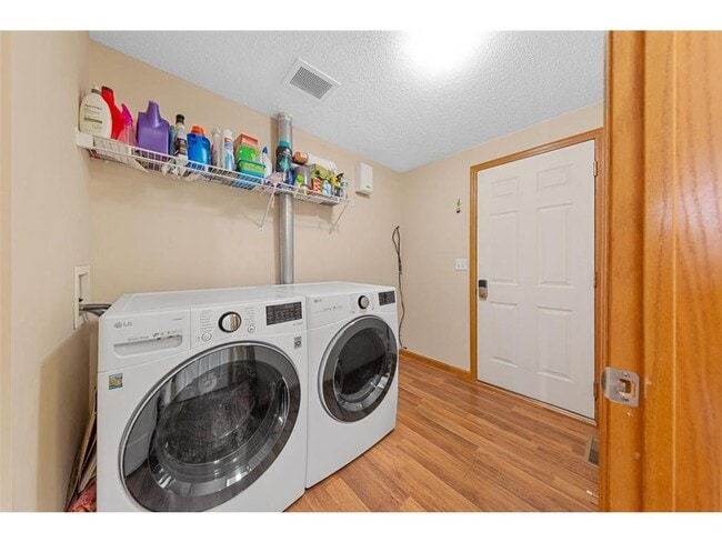 Building Photo - 5125 Holly Ln N