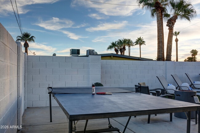 Building Photo - 7225 E Villa Way