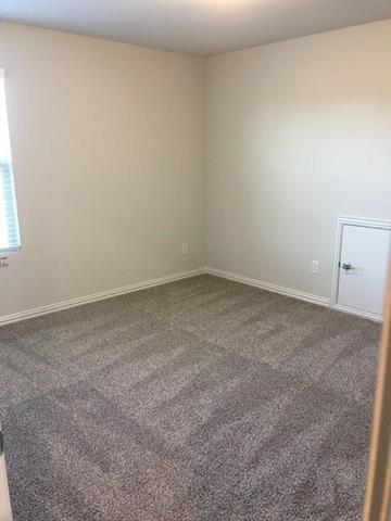 Building Photo - 10520 Katalpa Dr