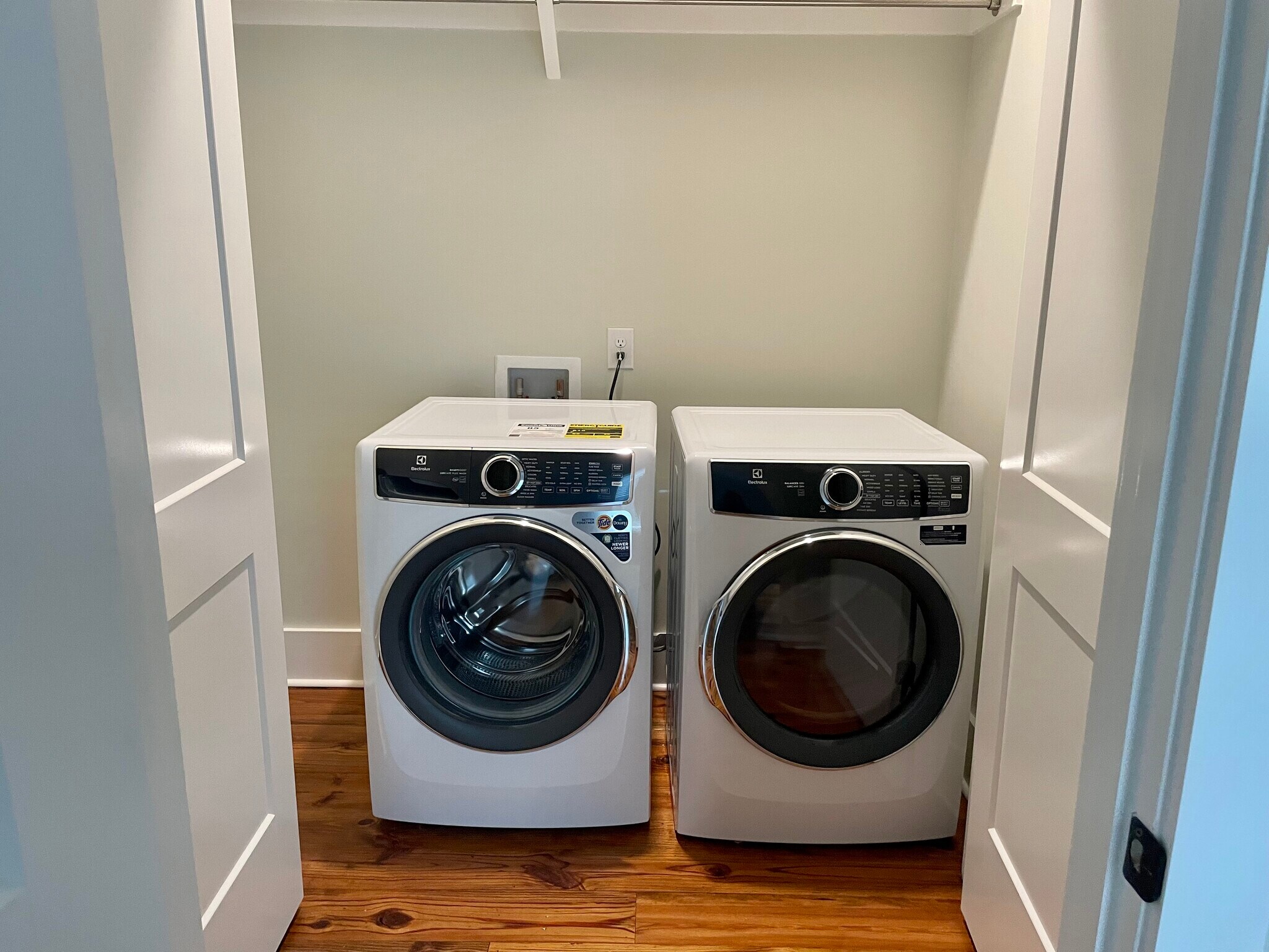 Building Photo - 549 E Gwinnett St