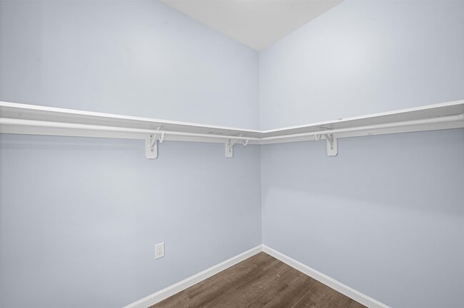 Building Photo - 83 Hobart Ave