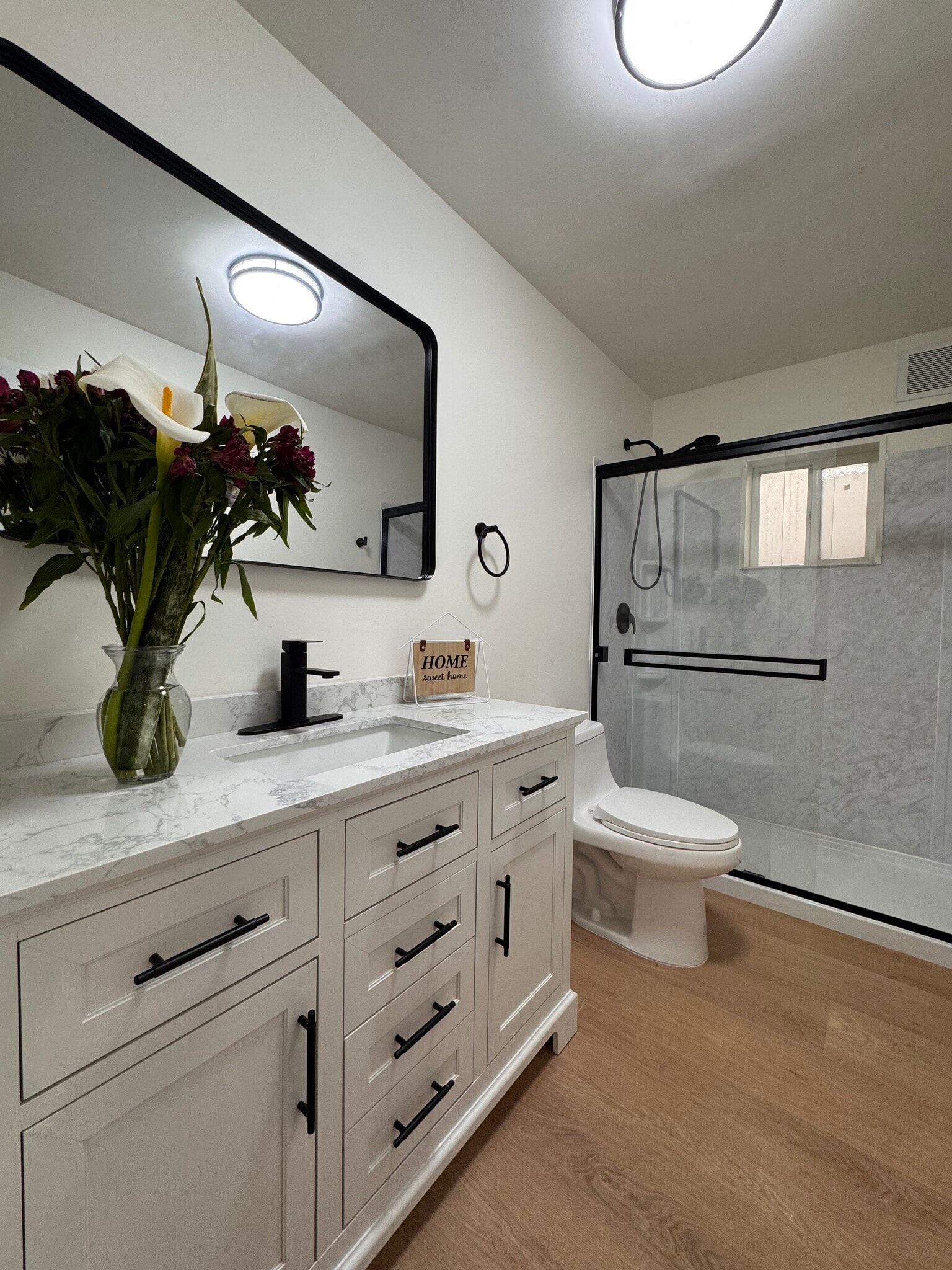 Second bathroom - 1734 Prospect Ave