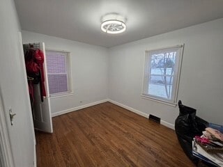 Building Photo - 5249 N Osceola Ave