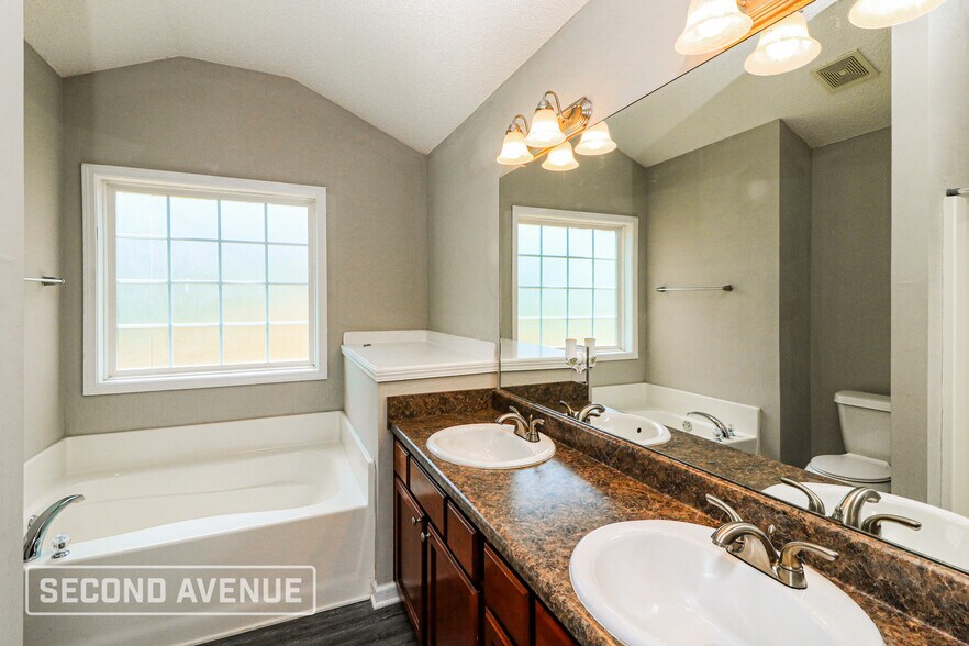 Building Photo - 24 Smith Cir