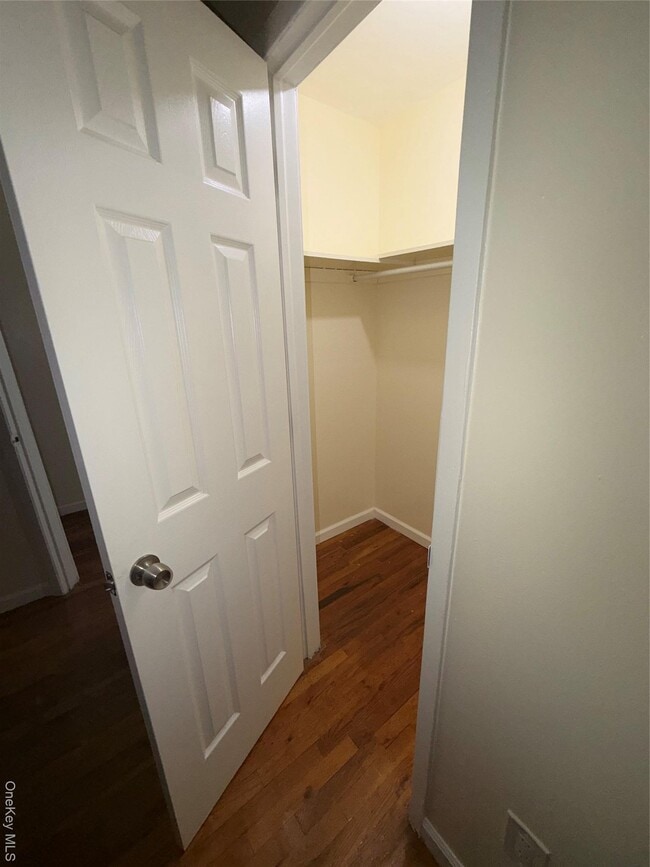 Building Photo - 3189 Hatting Pl