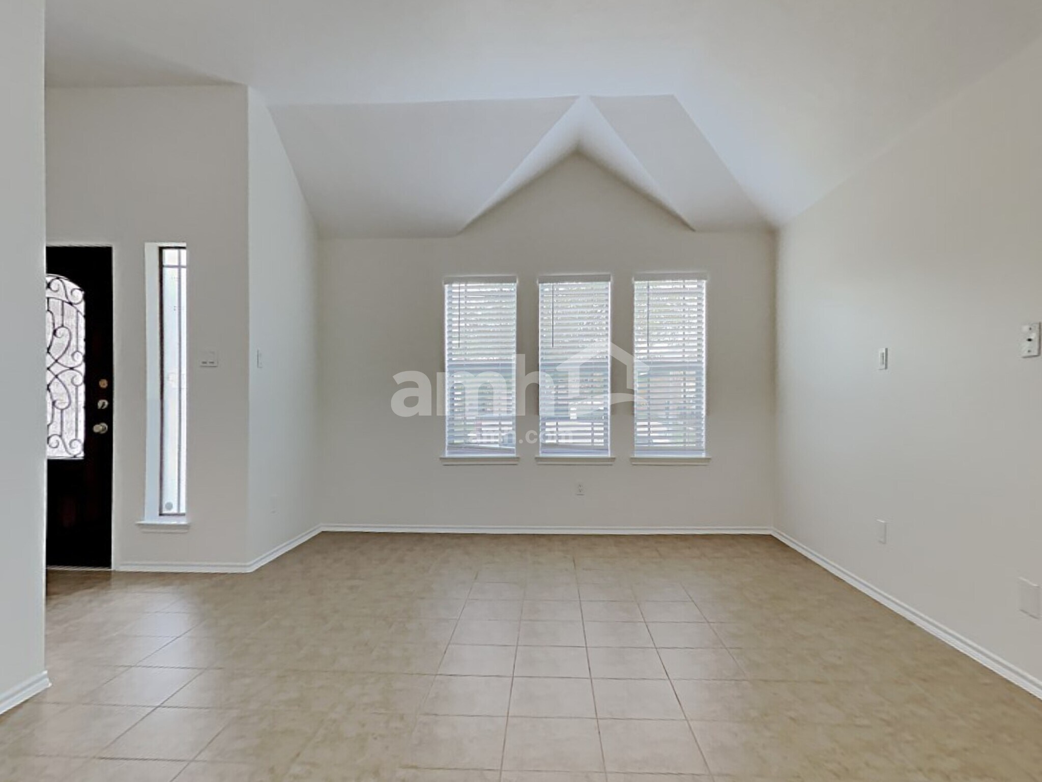 Building Photo - 10006 Blissfull Valley Ln