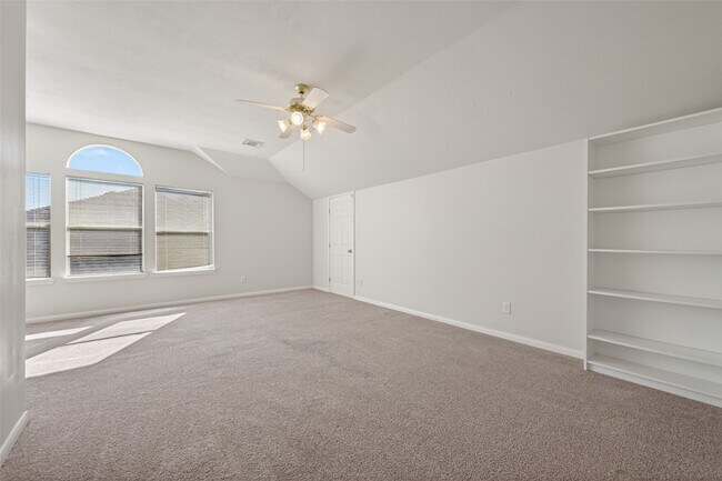 Building Photo - 23730 River Pl Dr