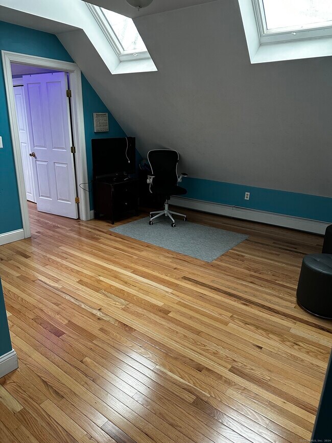 Building Photo - 504 Dixwell Ave