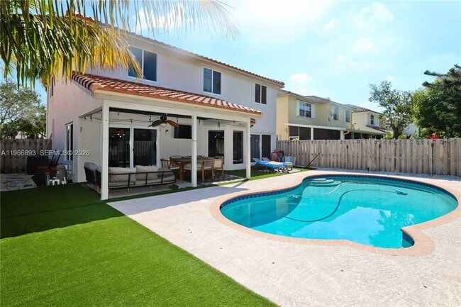 Building Photo - 3149 NW 71st Ave