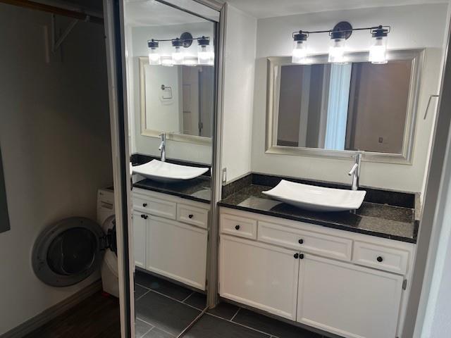 Building Photo - 2800 Douglas Ave