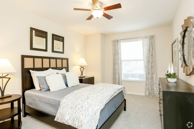 Building Photo - Your Dream Home! – Style, Comfort & Luxury...