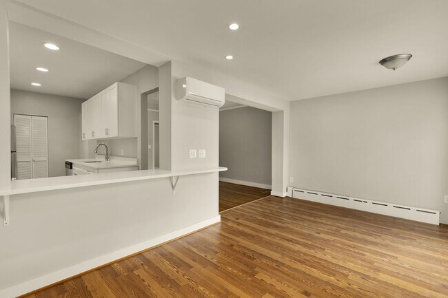 Building Photo - 1710 37th St NW