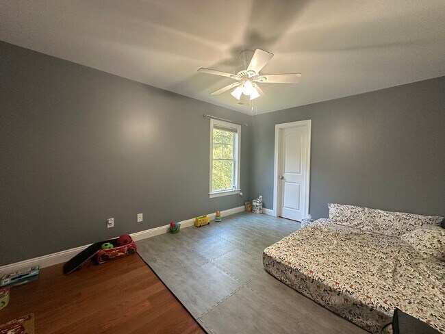 Building Photo - 509 Blue Angel Ct