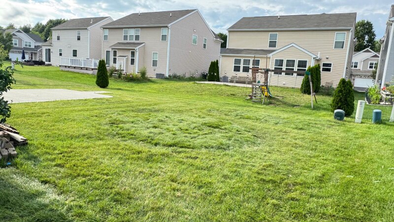 Building Photo - 270 McElhinny Ln