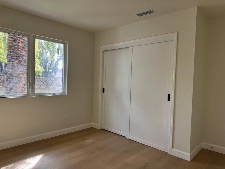 Building Photo - 2525 Idaho Ave