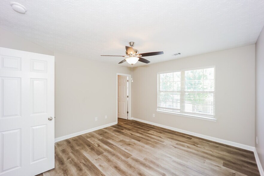 Building Photo - 4115 Stone Trace Dr