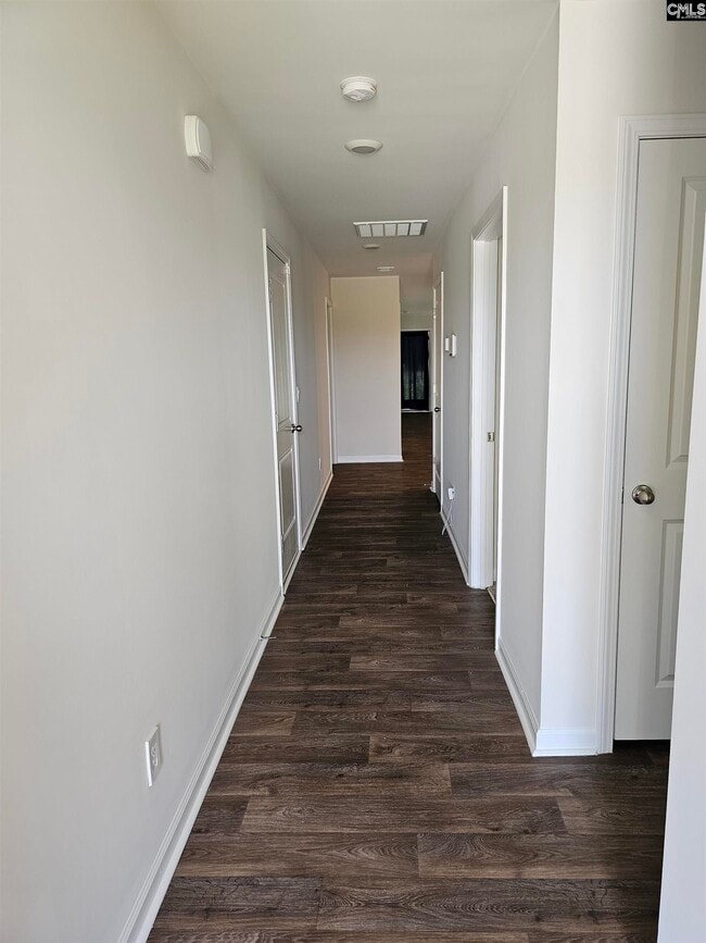 Building Photo - 3705 Stallion Dr