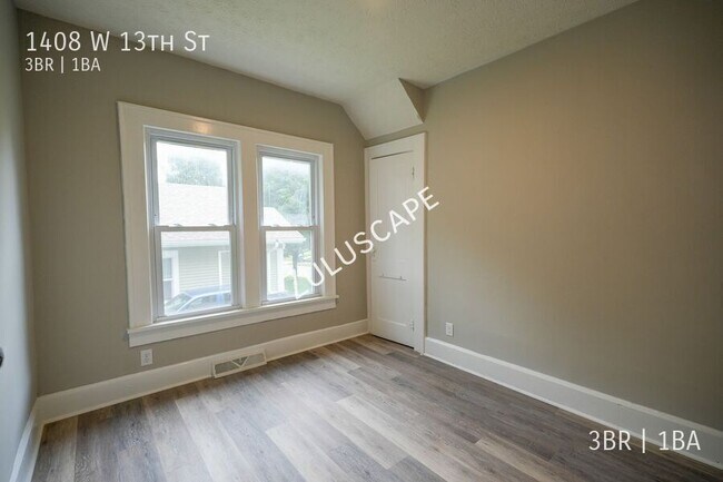 Building Photo - 1408 W 13th St
