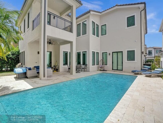 Building Photo - 5742 Brookfield Cir