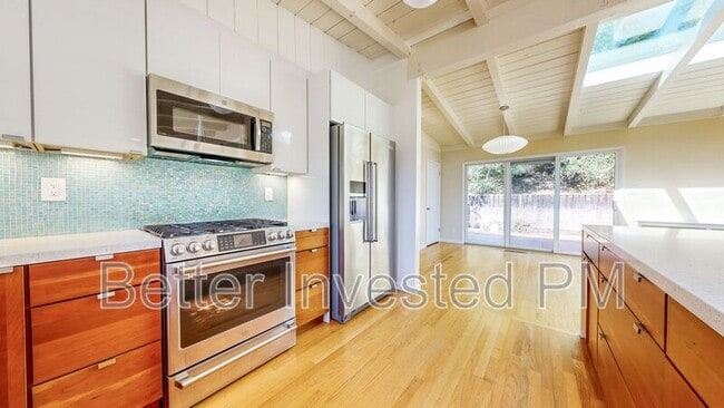 Building Photo - 4230 Mt Taylor Dr