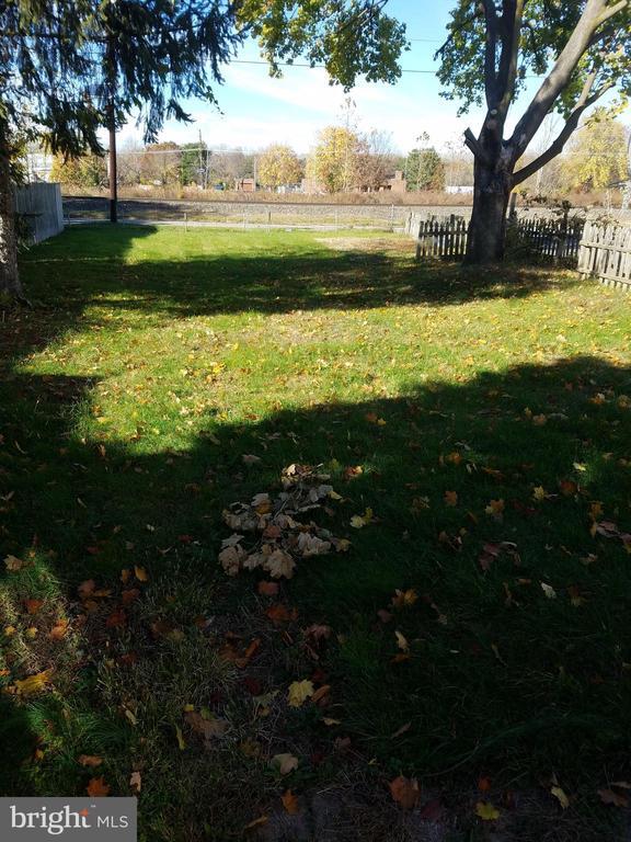 Building Photo - 649 Bordentown Rd