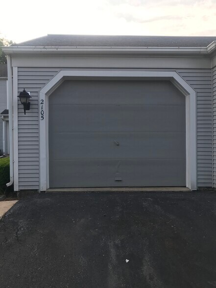 Primary Photo - 2105 Wexford Rd