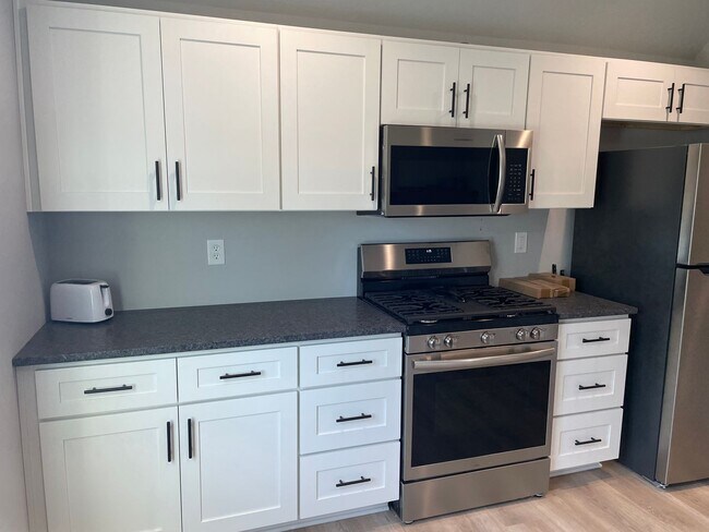 Building Photo - 6 Bedroom 4 Bathroom House in Supply NC-Unfurnished