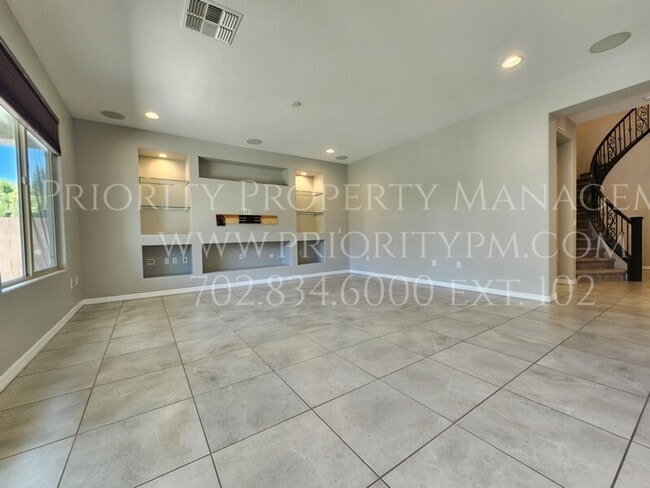 Building Photo - ~~COMING SOON~~Stunning SW Beauty! 4 Bedro...
