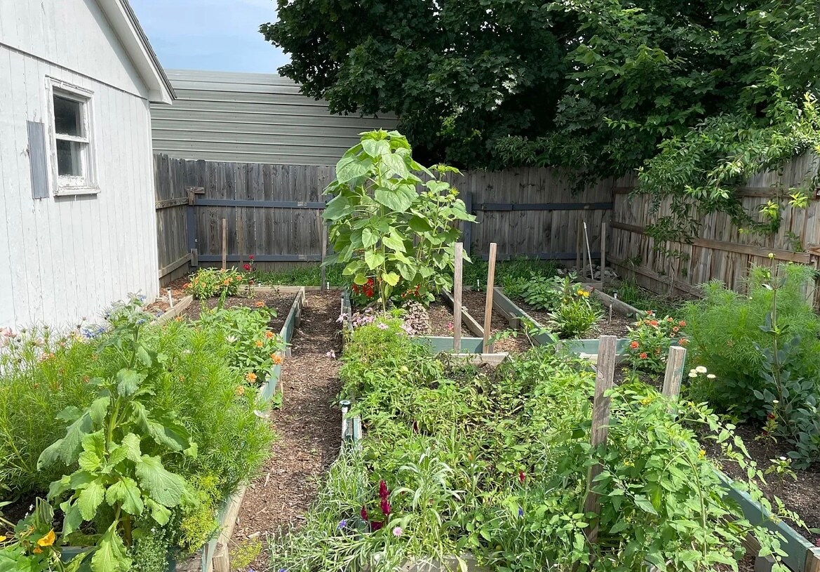 Building Photo - 3 Hayer St