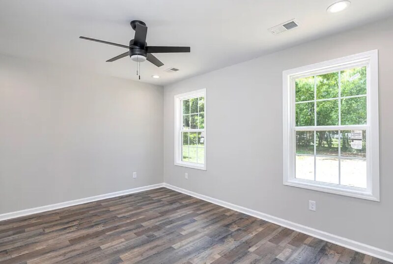 Building Photo - 508 Church St