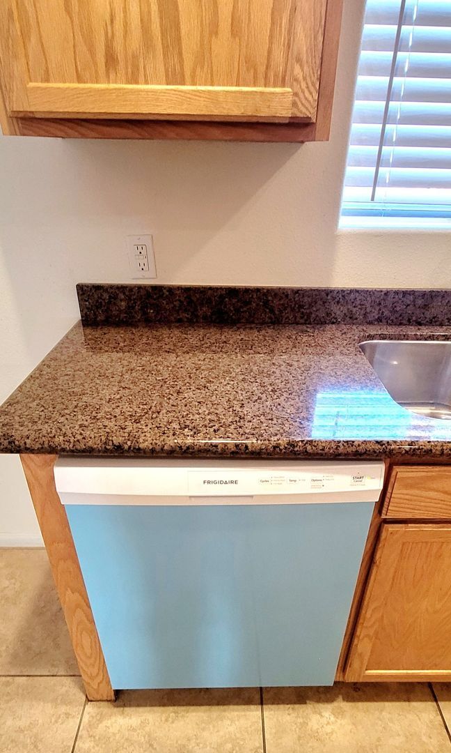 Building Photo - Open Concept 3 Bedroom 2 Bath with Solar.