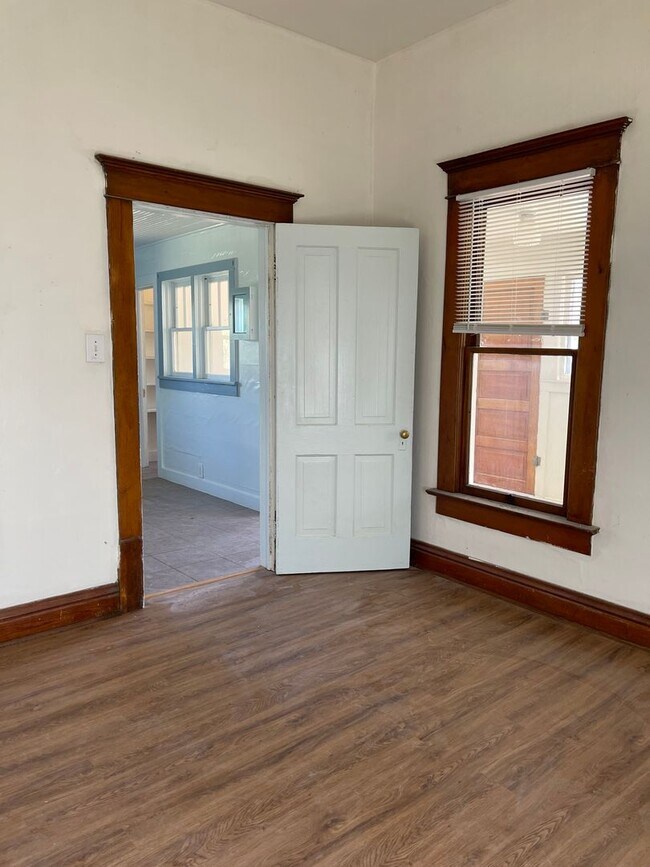 Building Photo - 1640 Locust St