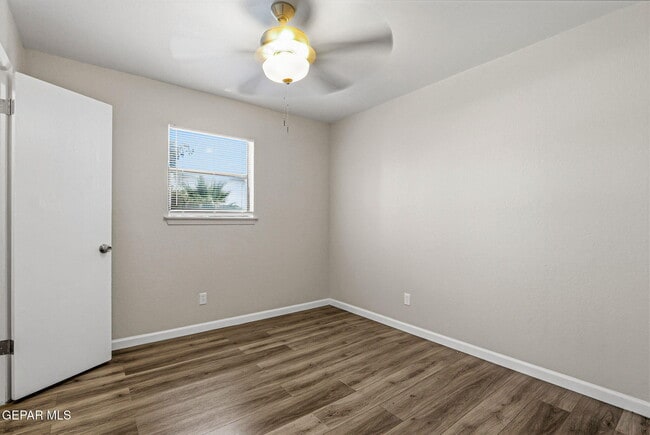 Building Photo - 10604 Springwood Dr
