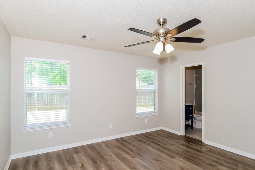 Building Photo - 7719 Balsam Crossing Ln
