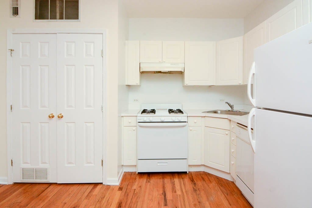 Building Photo - 911 W Dakin St