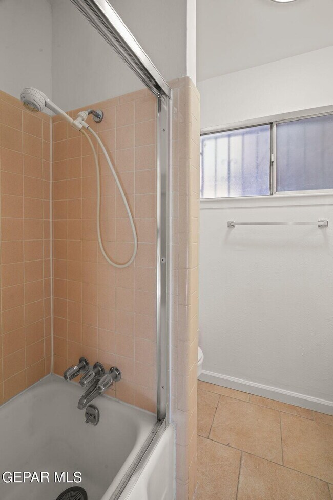 Building Photo - 5313 Bastille Ave