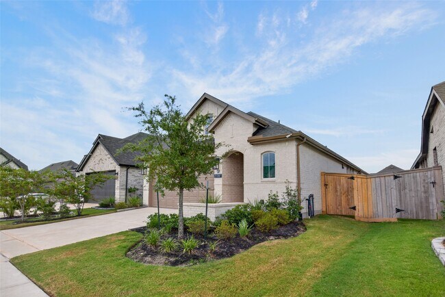 Building Photo - 21207 Electric Lgt Trl
