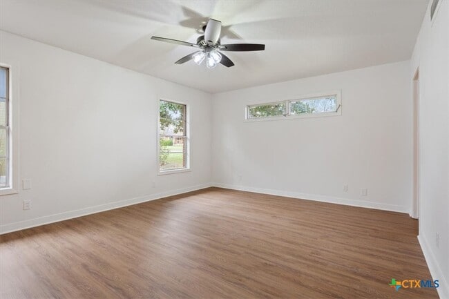 Building Photo - 2305 N 15th St