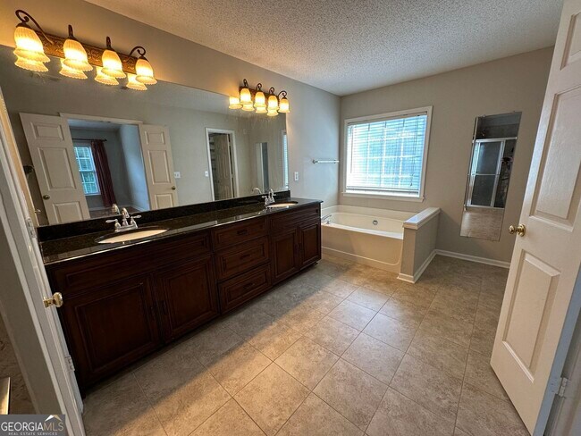 Building Photo - 500 Stambridge Ct