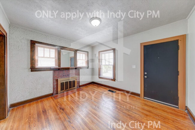 Building Photo - 953 N Linwood Ave