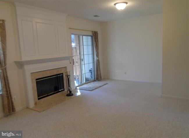 Building Photo - 7507 Lamoyne Ct