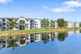 Building Photo - Meri Palm Bay