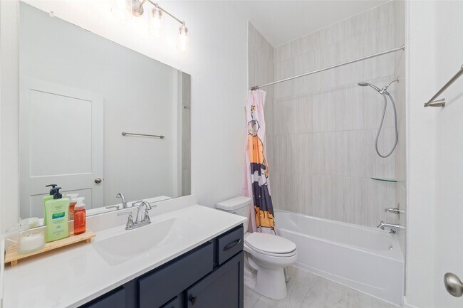 Building Photo - 21738 Meridian Duskywing Dr