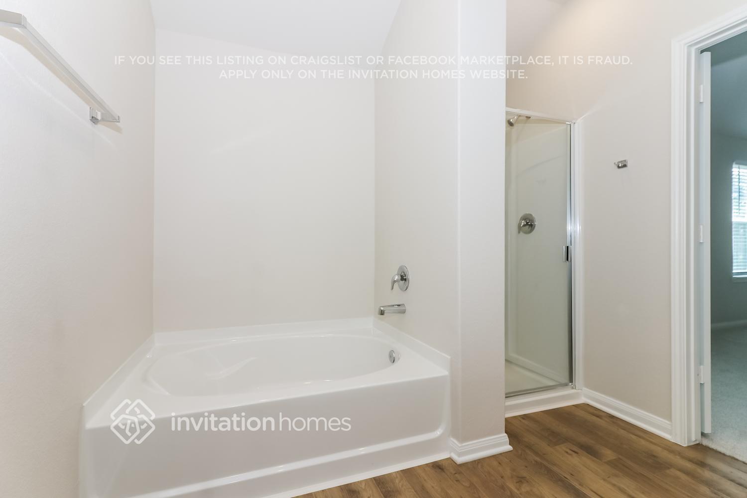 Building Photo - 8204 Sunberry Shadow Dr