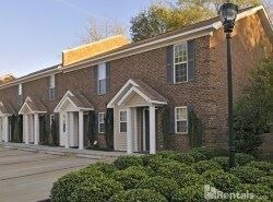 Building Photo - 2 br, 2.5 bath Apartment - 3714 Willis Rd.