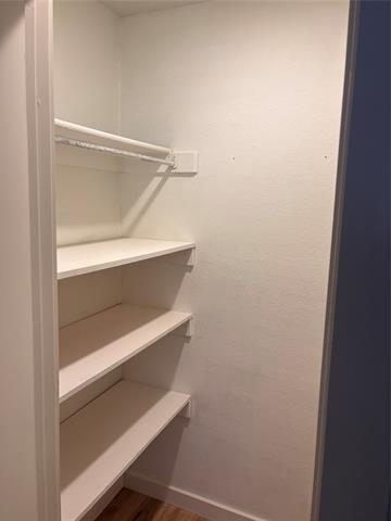 Building Photo - 2106 Rainbow Dr