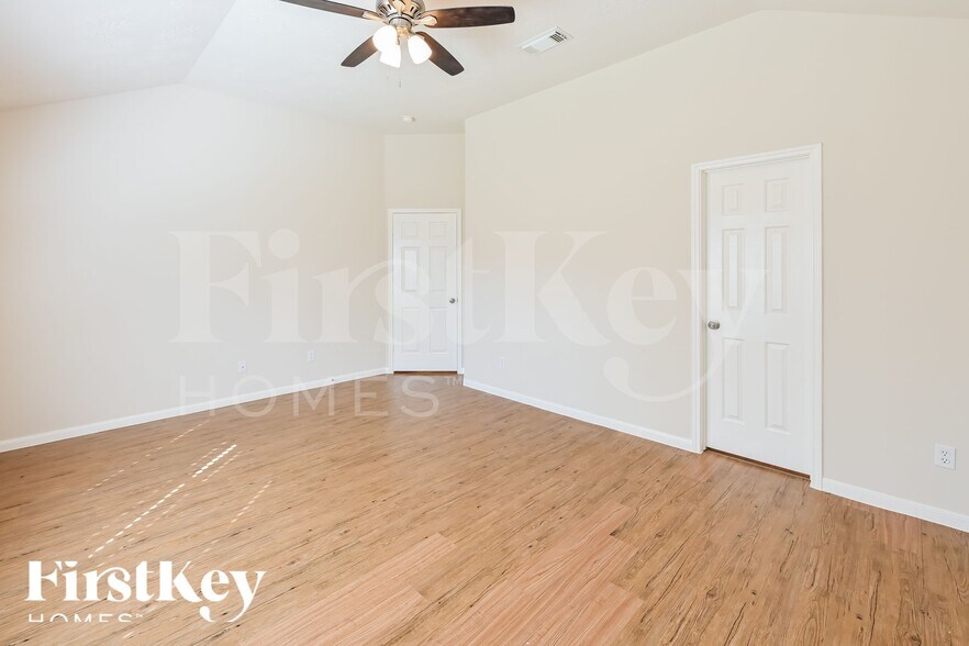 Building Photo - 2506 Fox Water Dr