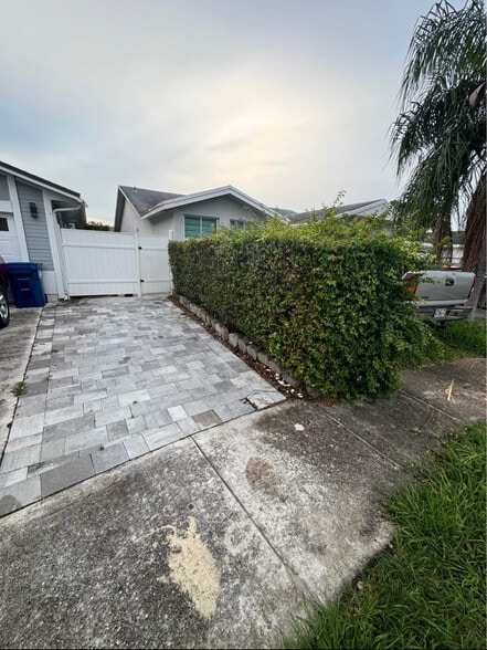 Primary Photo - 11515 SW 152nd Ct